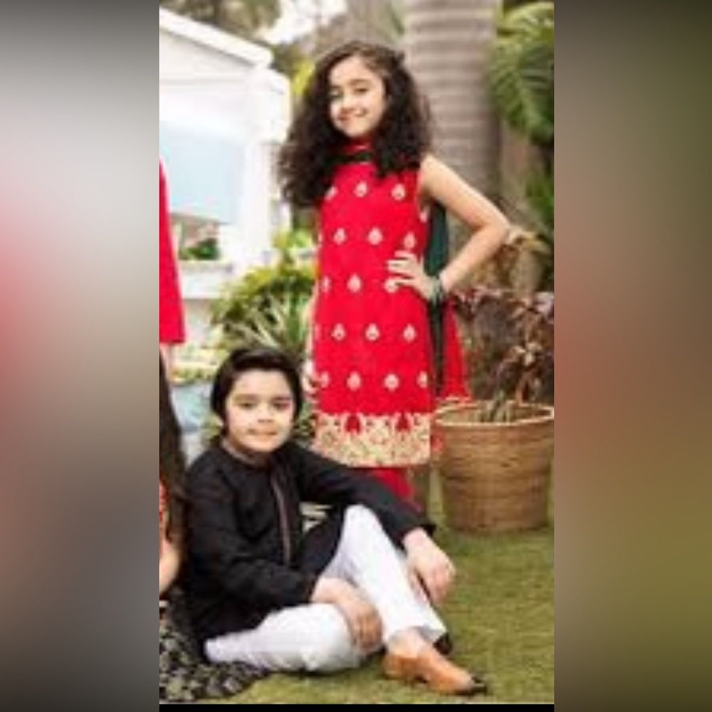 Minnie Minors Girls 3 pcs Embroidered Red Shirt6/7 years old trouser & dupatta